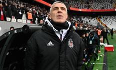 Besiktas anuncia a efetivação de Burak Yılmaz no comando da equipe :: ogol .com.br