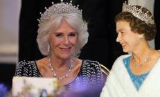 Kraliçe öldü, en sevdiği taç ona kaldı… Sence de biraz acele olmadı mı Camilla