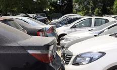 Binlerce otomobil çok ucuza bugün satışa çıkıyor Uzman isim konuştu, fiyatlar düşecek mi İşte satıştaki araçların listeleri...