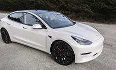 Tesla Türkiyeden indirim 400 bin liraya yakın fiyat düşüşü var