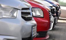 İkinci el otomobilde fiyatlar sert düşüşte