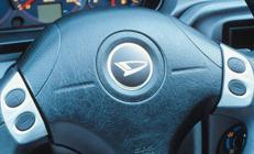 Toyotanın sahibi olduğu Daihatsunun adı skandala karıştı Sevkiyatlar durduruldu