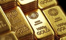 Altın yeniden rekor kırdı