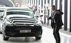 Elon Musk üretimi iki katına çıkaracak