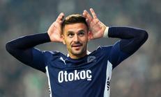 Dusan Tadicin yeni takımı belli oldu: Ülke, yıldız futbolcunun sözleşmesini konuşuyor