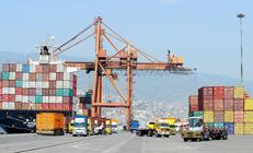 Dış ticaret açığı ağustosta azaldı