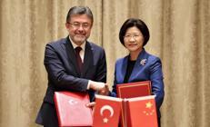 Bakan Yumaklı, Çin ile su ürünleri ive badem ihracatının önünü açacak protokolleri imzaladı