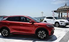 Elektrikli araçta rota değişti İki dev görüşüyor