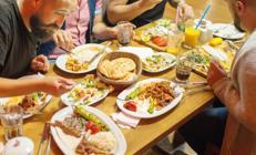 Restoranlarda iftar bereketi