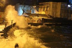 Storms bring Turkey to a halt