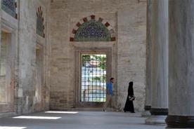 Children’s foundation opens first exhibition