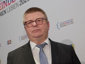 Haldenwang’dan ‘demokrasi’ uyarısı