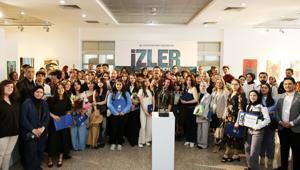 ‘İzler’ sergisi Sefaköy Galeri Küp’te açıldı