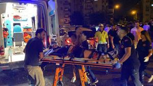 Otomobilin çarptığı 3 yaya yaralandı; 1 gözaltı