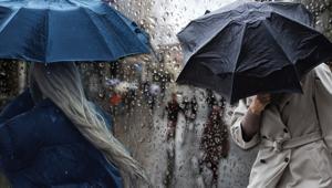 Balkanlar üzerinden geliyor: Hava bir anda değişecek | Meteoroloji'den ani sel, fırtına ve yıldırım uyarısı: Bu illerde kuvvetli sağanak yağış olacak