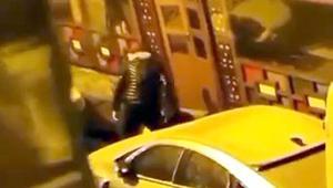 İstanbul - Avcılar'da tartıştığı kadını sokak ortasında tekme tokat darbetti