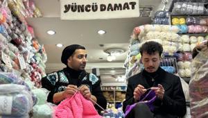 Hobisini iyiliğe dönüştürdü