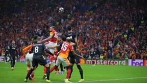 Galatasaray tarih yazdı, tur için avantajı kaptı