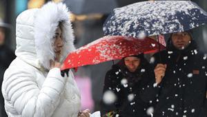 Meteoroloji tarih verdi: Kar, sağanak ve fırtına geri geliyor! 'Karadeniz üzerinden geliyor, kuvvetli olacak'