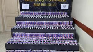 Sakarya’da dur ihtarına uymayan cipten 33 bin 400 sentetik ecza ele geçirildi