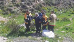 Şarampole yuvarlanan otomobilin sürücüsü yaralandı