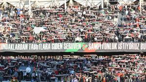 Karşıyaka çift cephede