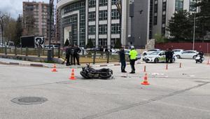 Otomobil ile motosiklet çarpıştı: 2 ağır yaralı