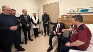 Destici, kaza geçiren Kaymakam Kurt’u hastanede ziyaret etti