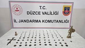 Düzce'de 136 parça tarihi eser ele geçirildi; 2 gözaltı