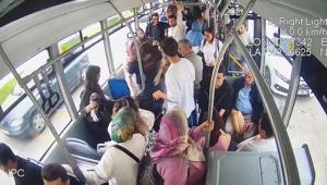 Sakarya’da otobüste fenalaşan yolcu hastaneye yetiştirildi