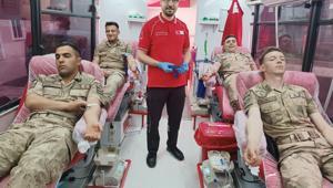 Kilis'te kan bağışı kampanyasına jandarmadan destek