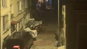 Kağıthane'de iş insanının kayınvalidesinin evini kurşunlayanlar yakalandı; 100 milyon lira değerindeki araçları kundaklanmıştı 