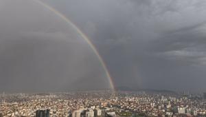 İstanbul'da yağışın ardından gökkuşağı sürprizi