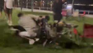 Kadıköy’de sopalı yumruklu kavga kamerada