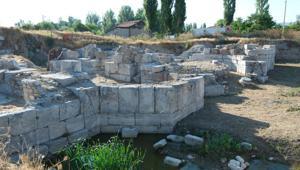 Sebastapolis Antik Kenti'ndeki kazı çalışmaları devam ediyor