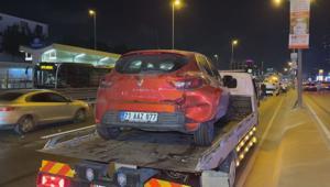 Bahçelievler'de 3 aracın karıştığı zincirleme kaza: 3 yaralı