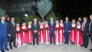 Milli Eğitim Bakanı Tekin, Hakkari'de gençlerle bir araya geldi: