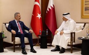 Turkish FM meets Qatari premier on sidelines of Doha Forum
