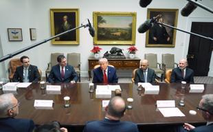 Trump launches long-promised gold card program