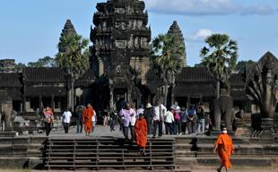Cambodia slams demolition of Hindu statue