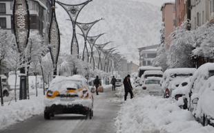 Hundreds of village roads closed as severe snowstorm grips rural Türkiye