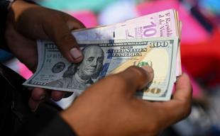 In Venezuela, price of US dollar up 479 percent in a year