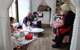 Women’s cooperative uses Michelin fame to support female students