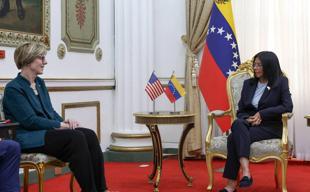 Caracas and Washington talk transition post-Maduro