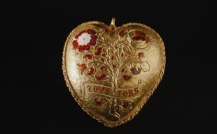 British Museum secures Henry VIII heart pendant
