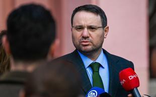 Justice minister to sue CHPs Özel over asset allegations