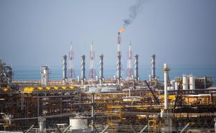 Iran targets Gulf energy sites after gas field strike