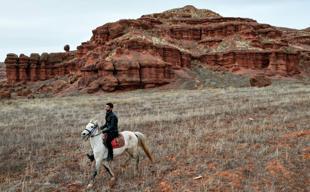 Horseback safaris draw nature lovers to Narman Fairy Chimneys