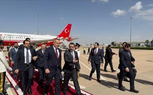 Turkish top diplomat in Syria for key talks