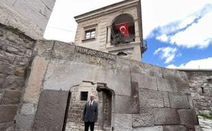 Guide marks 25 years at Mimar Sinan’s birthplace museum